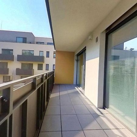 Air-Conditioned 2 Room Apartment, With Terrace, Rovinka 203 Ngoại thất bức ảnh