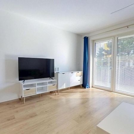 Air-Conditioned 2 Room Apartment, With Terrace, Rovinka 203 Ngoại thất bức ảnh